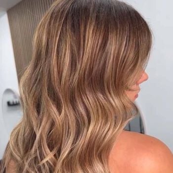 Hair with dimensional foiling technique